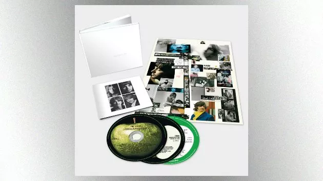 m_beatleswhitealbumcdreissue630_103018
