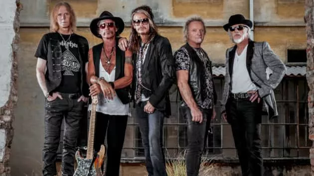 m_aerosmith630_standing_020619-3