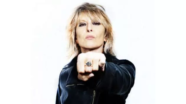 m_chrissiehynde630_creditjillfurmanovsky_031719