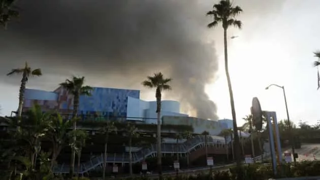 getty_universalstudiosfire630_061119