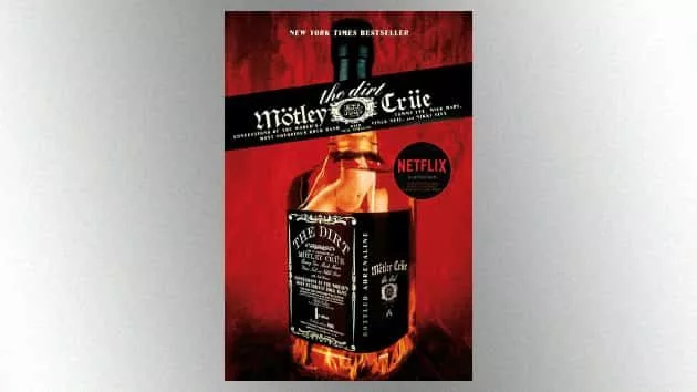 m_motleycruethedirtbook630_040519