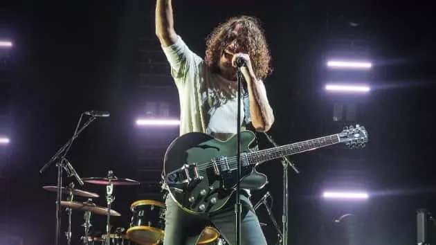 m_chriscornellgibson_82719