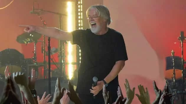 m_bobseger630_onstage_creditrickdiamond_021419
