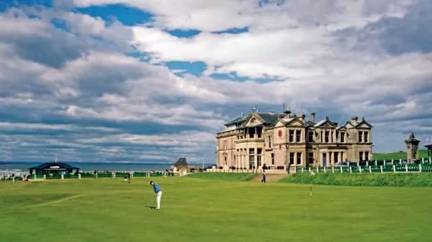 istock_standrewsgolfcourse630_091019