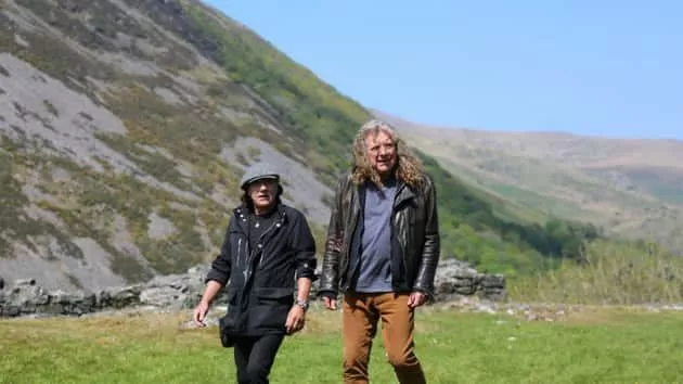 m_brianjohnsonrobertplant630_courtesyeaglerockentertainmentaxstv_071019