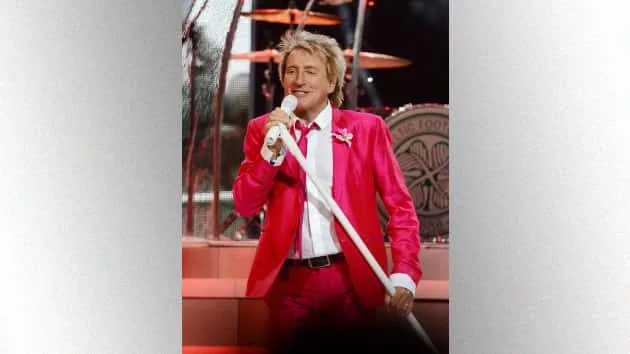 m_rodstewart_100419