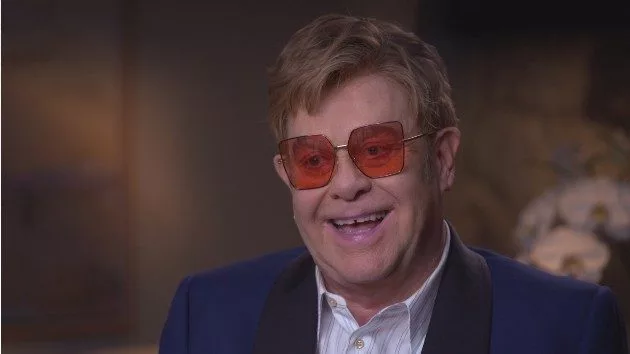 m_eltonjohncbssundaymorning_101119