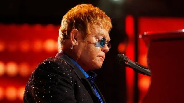 m_eltonjohnsad_102719