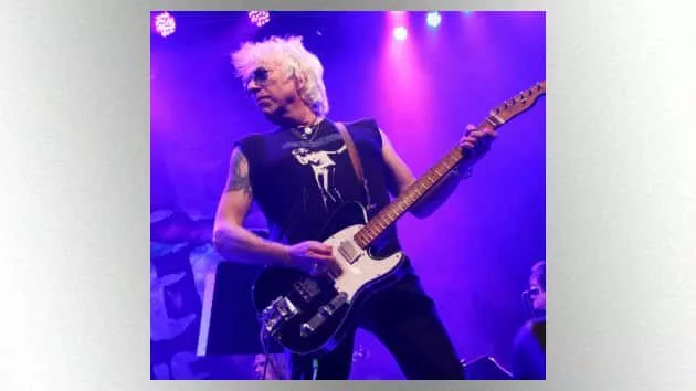 m_rickybyrd630_onstage_110619