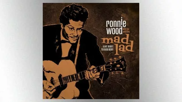 m_ronniewoodmadladchuckberrytribute630_090919-3
