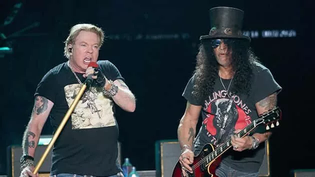 getty_gunsnroses_120519