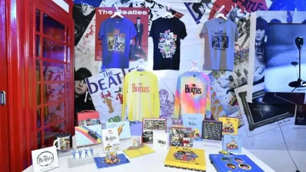 getty_beatlespopupshop_121319