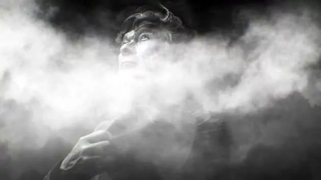 m_robbierobertson630_bw_creditsilviagrav