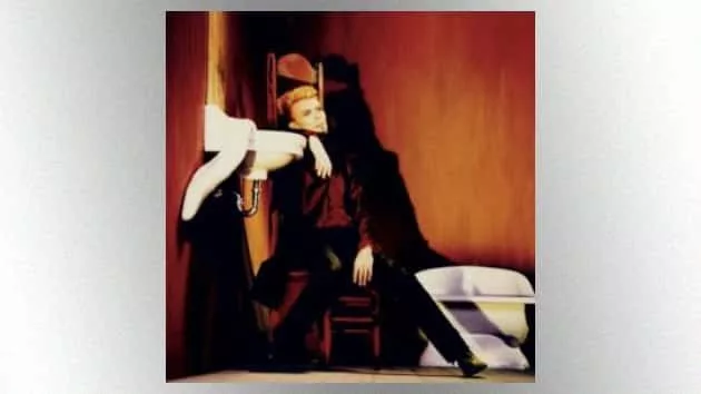 m_davidbowieisitanywonder_011720-3