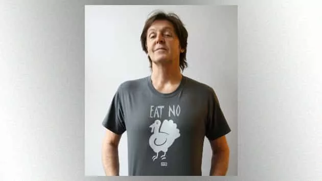 m_paulmccartney630_turkeyshirt_061120