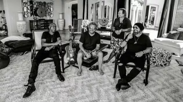 m_sammyhagarthecircle630_creditleahsteiger_033120-4