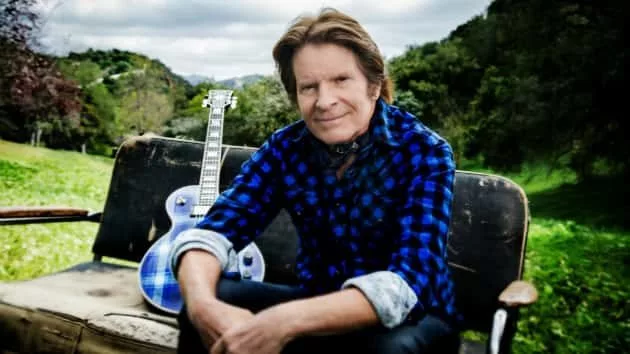 m_johnfogerty630_onbench_100215-11