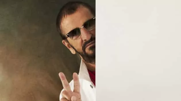 m_ringostarr630_whitejacket_creditscottrobertritchie_061520-2