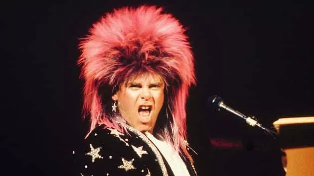 getty_eltonjohnwig_071020