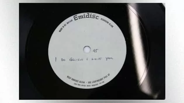 m_davidbowieidobelieveiloveyoudemo630_072120