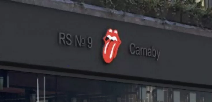m_rollingstonesrscarnabystoresign_082020