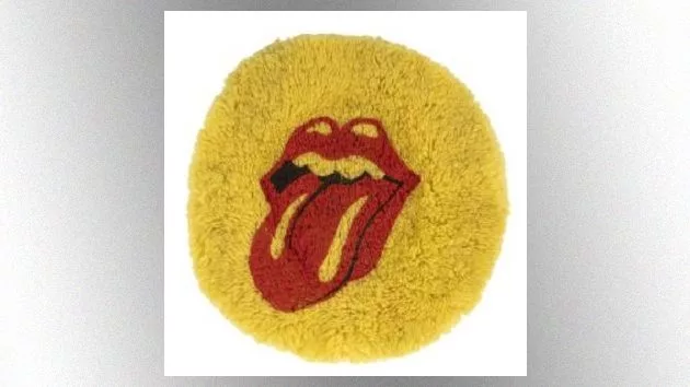 m_rollingstonestoiletseatcover630_091420