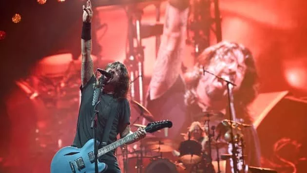 g_davegrohl_10120