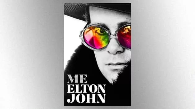 m_eltonjohnmebook630_100720
