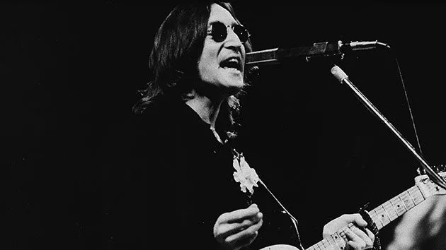 getty_johnlennon630_090220-2