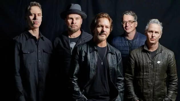 m_pearljam_72420-3