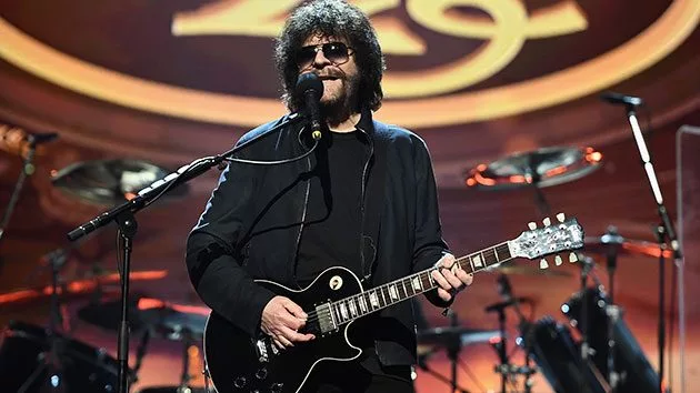 getty_jefflynne630_101220