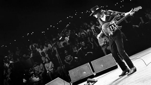 m_stevierayvaughan630_onaustincitylimits_101620