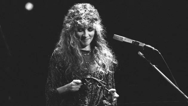 getty_stevienicks1977_102020