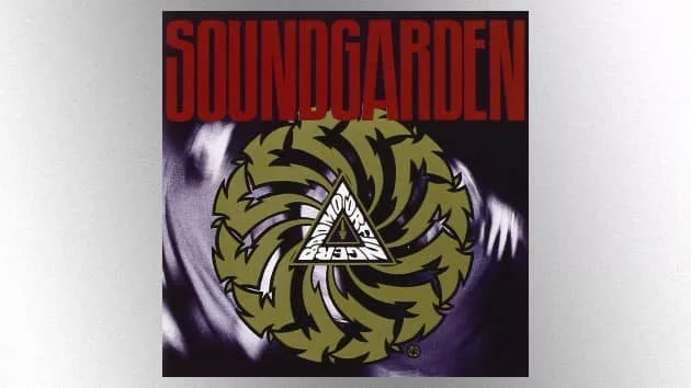 m_badmotorfinger_102920