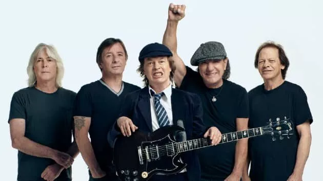 m_acdc630_in2020_100820-4