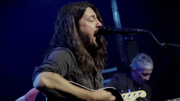 m_foofighters_102220-5