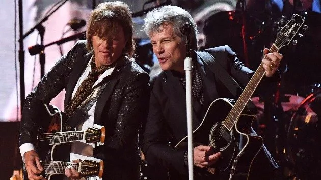 getty_jonbonjovirichiesambora_121420