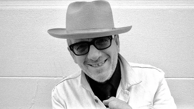 m_elviscostello630_creditraydipietro_123120