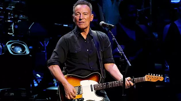getty_brucespringsteen630_021121