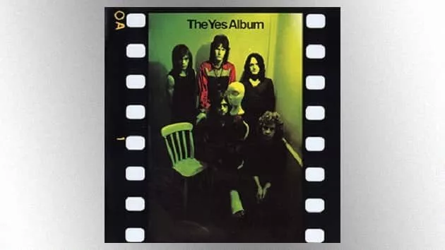m_yestheyesalbum630_021821