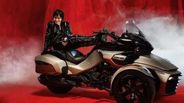 m_joanjett630_oncanamcycle_022421