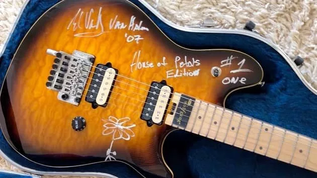 m_eddievanhalenhouseofpetalsguitar630_032521