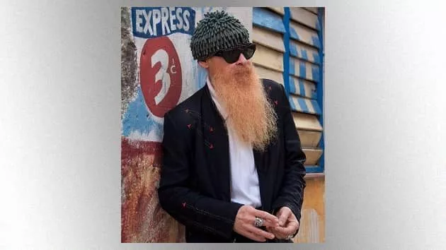 m_billygibbons630_againstwall_creditblainclausen_042021