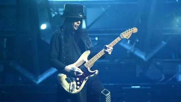 getty_mickmars630_050321