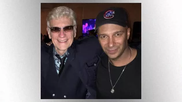 m_dennisdeyoungtommorello630_051121