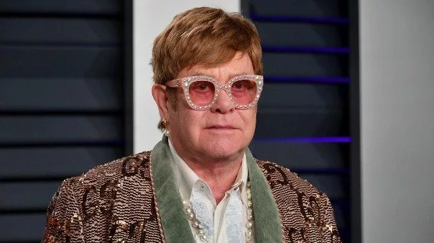 getty_eltonjohn_061021