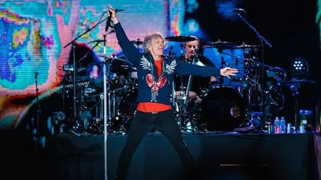 getty_bonjovi630_061821