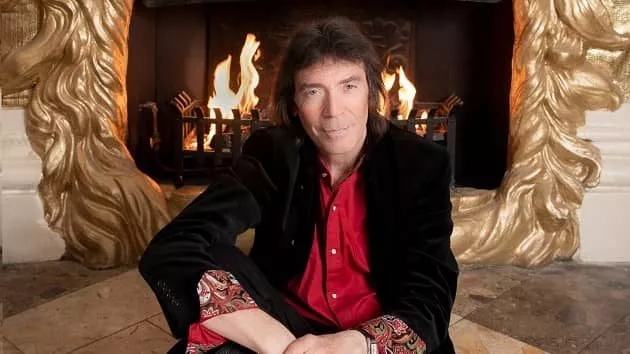 m_stevehackett630_070221