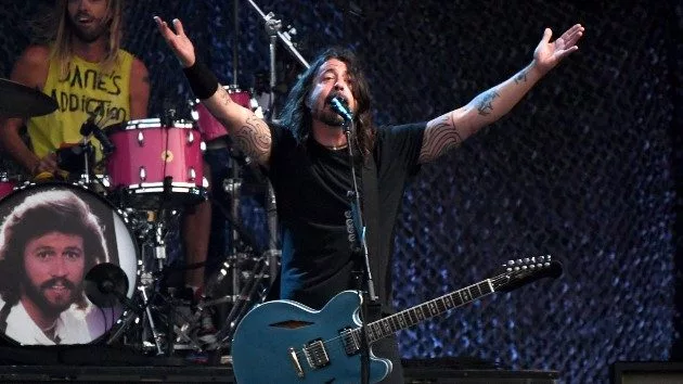 getty_grohlatlolla_080221