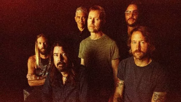 m_foofighters_111020-4